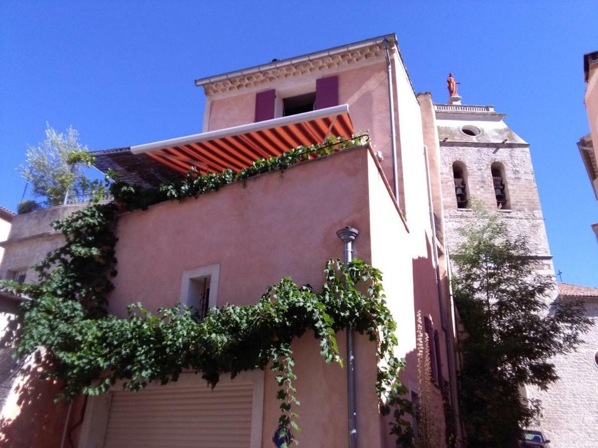 בווי-לה-בארוני La Maison Derriere La Fontaine מראה חיצוני תמונה
